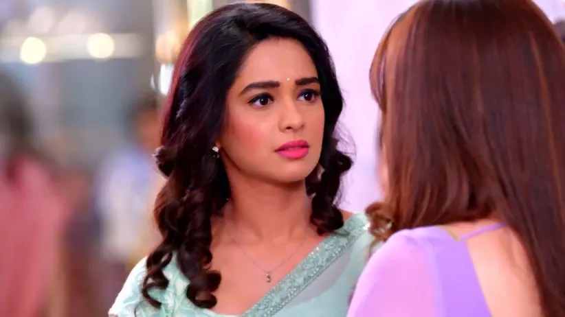 Prachi Taunts Kaya | Kumkum Bhagya