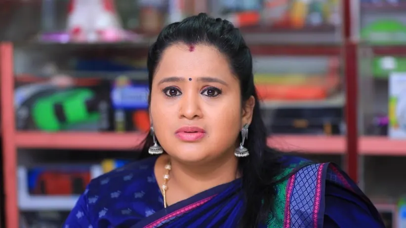 Marghathamma Embraces Bhumika