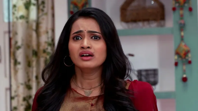 Raghunath Locks Veena in a Room
