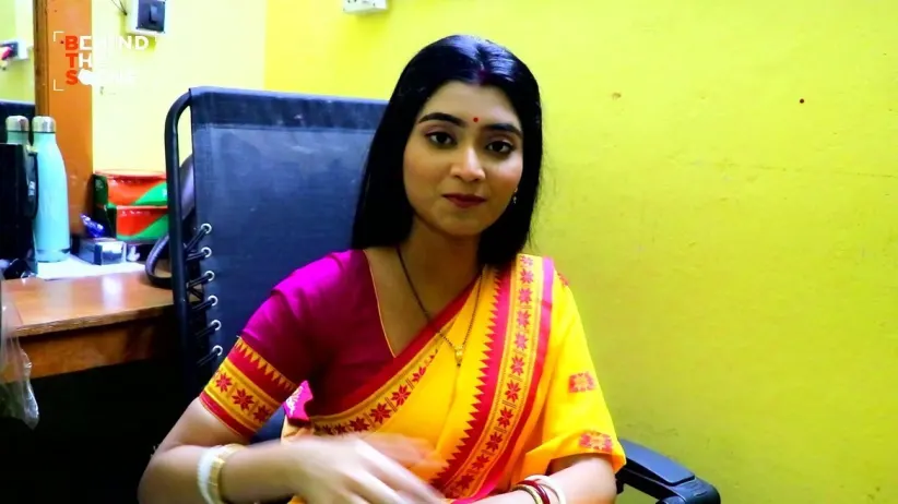 Menon Gives a Suggestion to Utsav | Jagadhatri