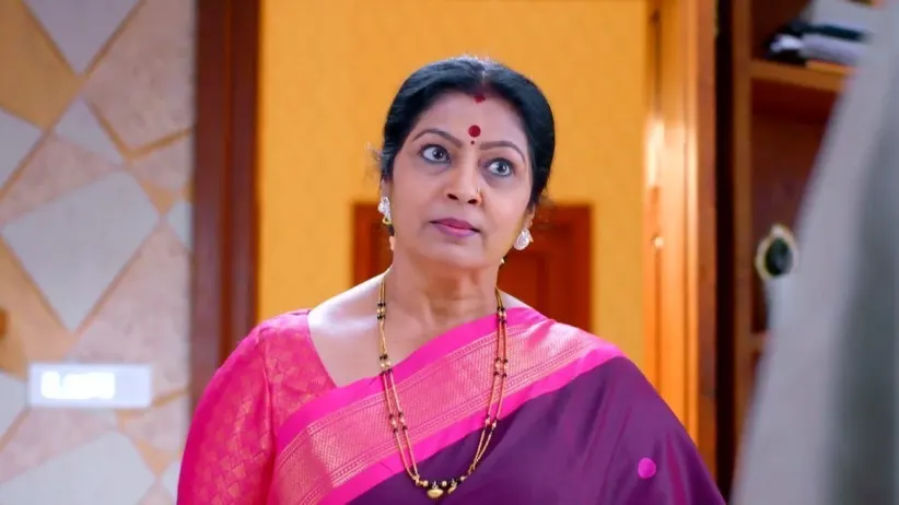 Sita Lashes out at Sathya | Sathya