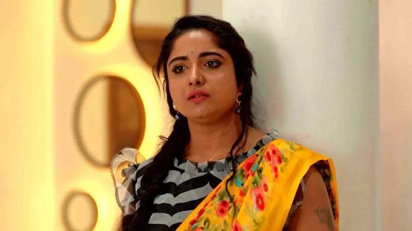 Narendran Misbehaves with Lakshmi