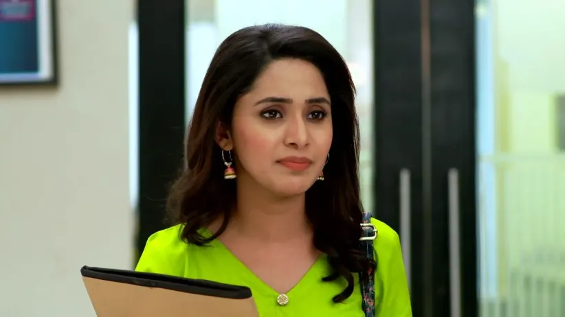 Amulya Smartly Puts Vedant in a Fix