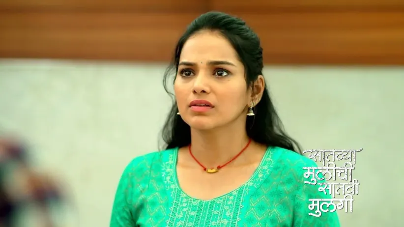 Tejas Quizzes Rupali about Padmakar