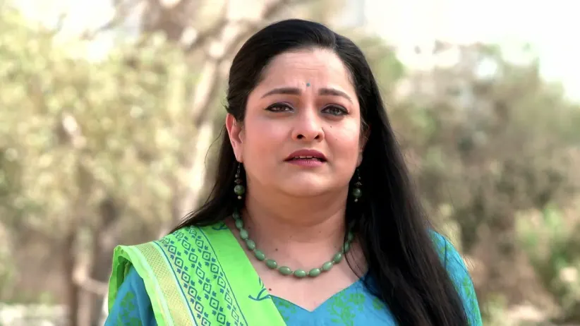Manohar Narrates His Love Story to Veena