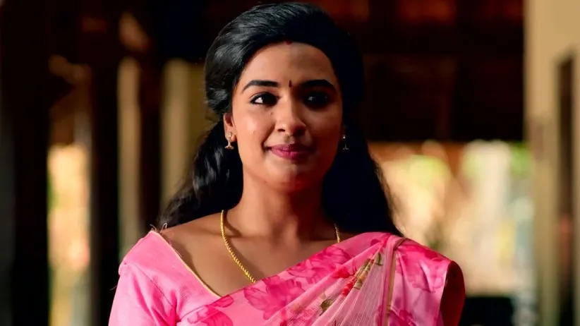 Lakshmi Discloses the Truth to Sharadha