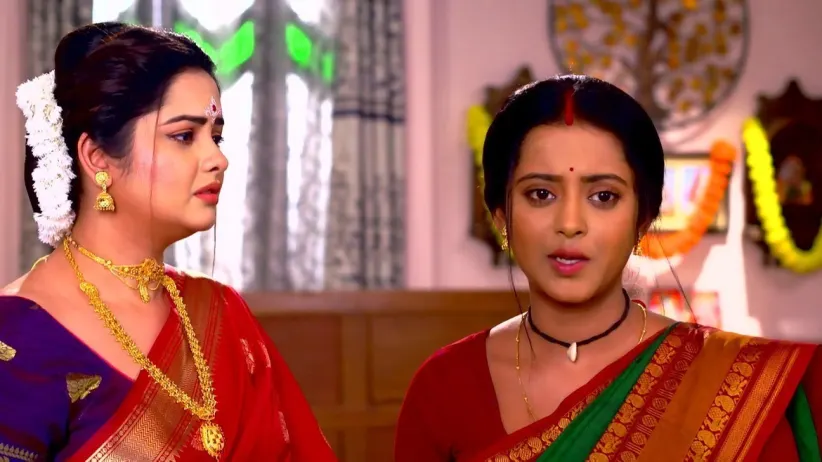 The Necklace Is Found in Pakhi's Room