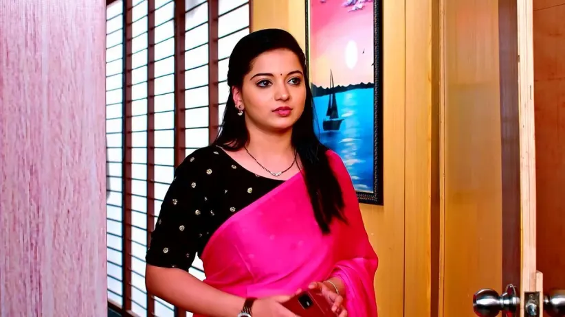 Aryavardhan Decides to Attend the Chawl's Event