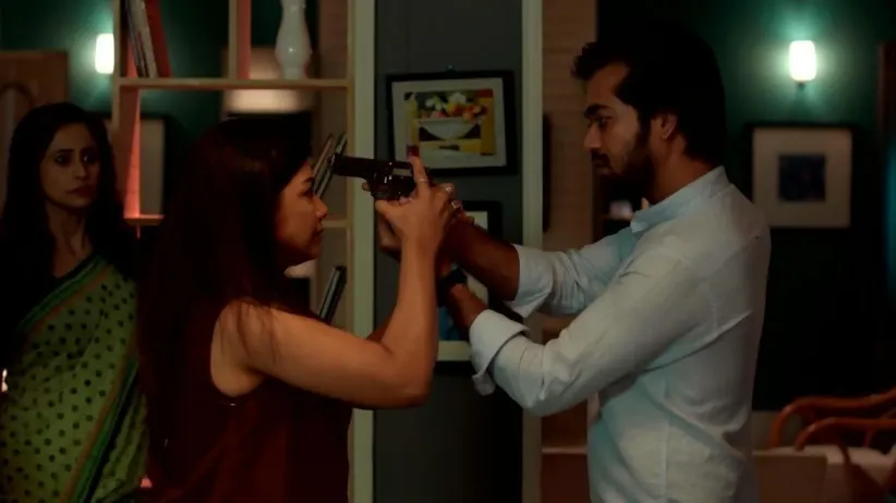 Rudra and Nayon Share a Romantic Moment