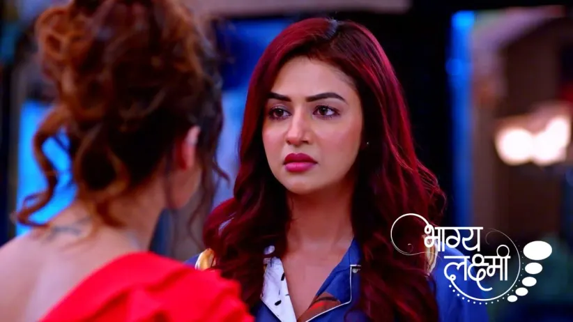 Lakshmi Narrates Her Experience to the Family