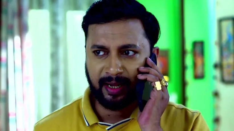 Jagadhatri Is Suspicious of Mehendi