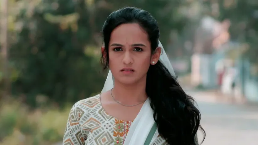 A Suspicious Asmi Follows Nishant