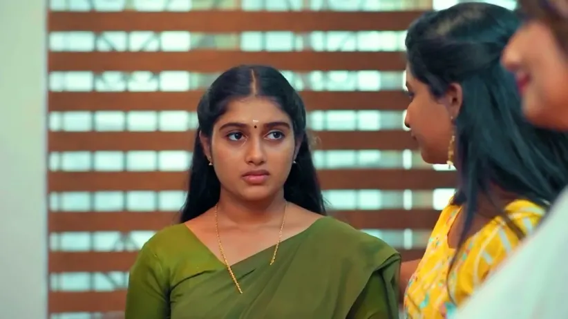 Lakshmi Reaches Sanju’s House | Mizhirandilum