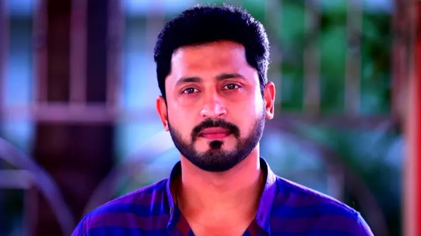 Vinay Gives a Gift to Mithra