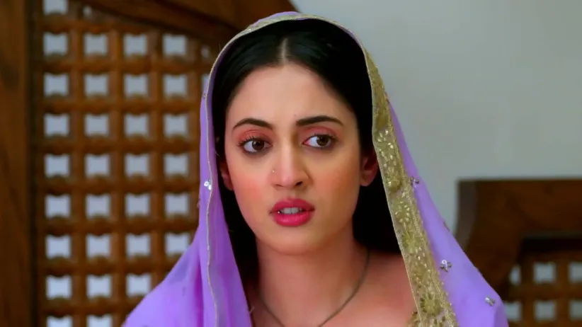 Gazal and Gulnaaz Threaten Mumtaaz