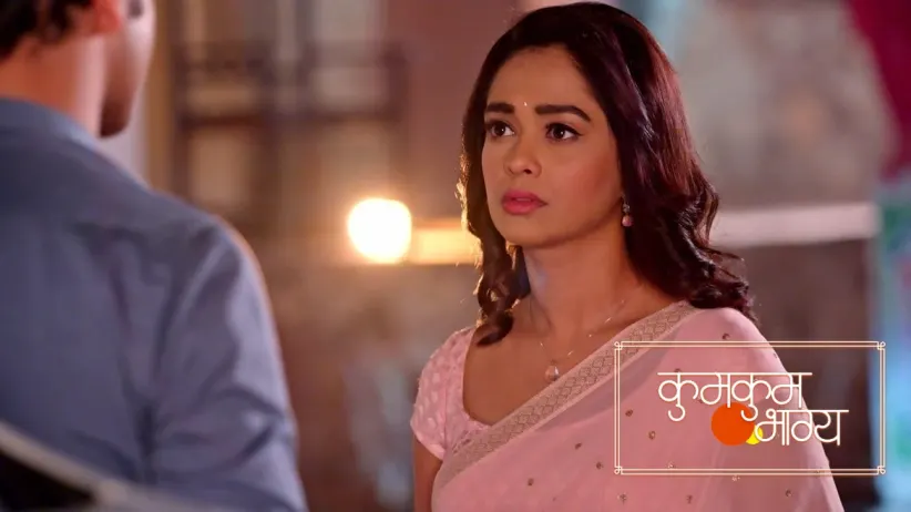 Prachi Comes to Speak to Lali