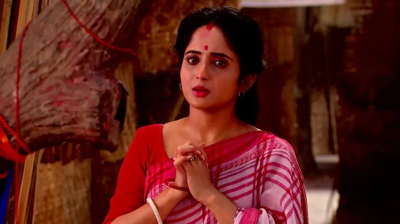 Mithai is Taken to the Kadamtala Kalibari