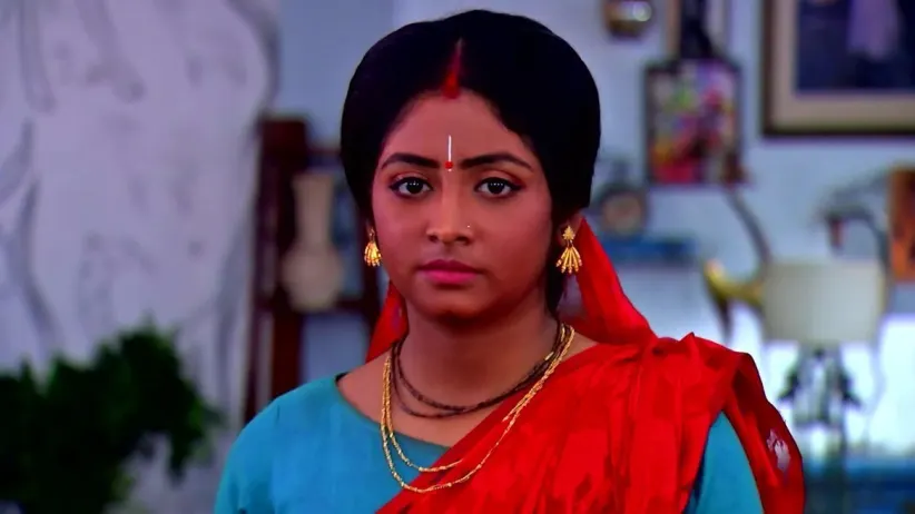 Shyama Plots to Expose Radharani