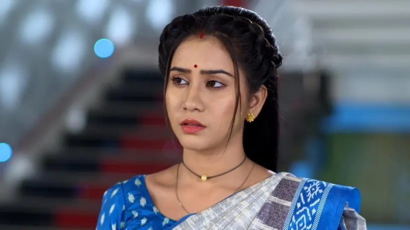 Vicky Prepares to Travel Abroad
