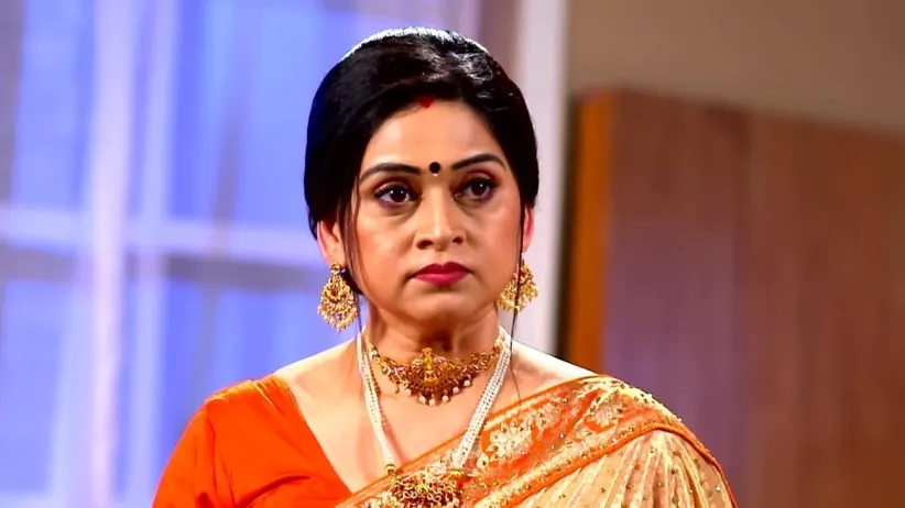 Amber Finds an Unconscious Dhara