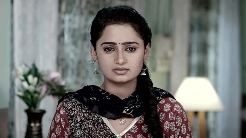 Nikita and Her Friends Scare Eeshwari