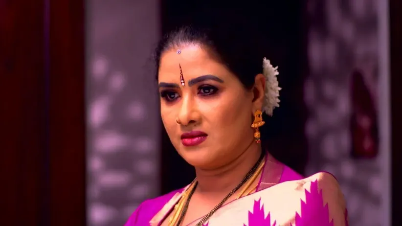 Lekha Tells Prasad about Rajeev’s Threat