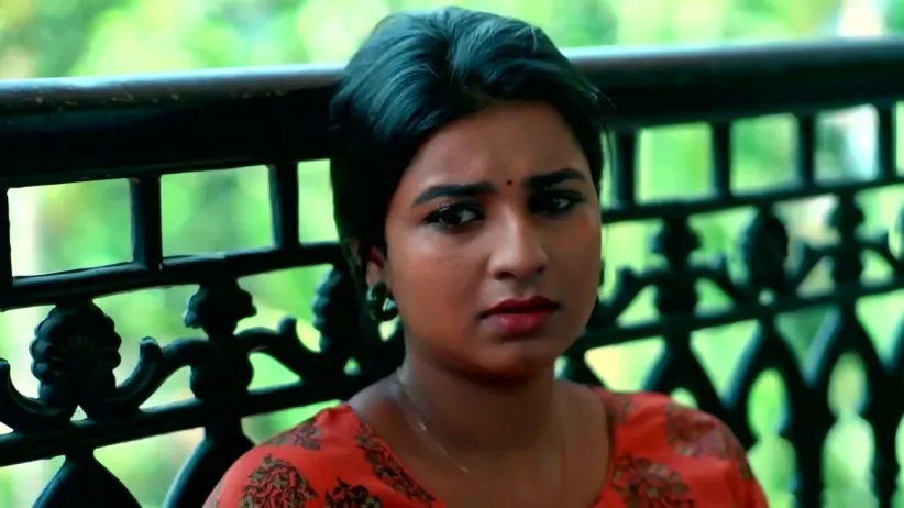 Lakshmi Shares Her Woes with Swathi