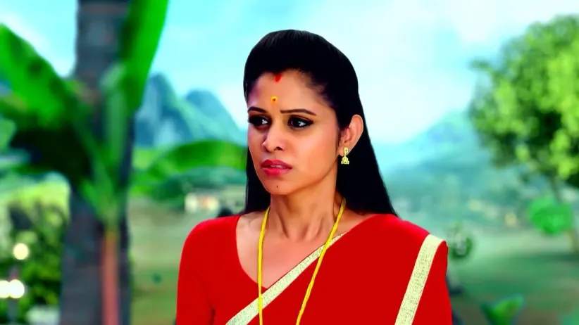 Annapoorna Grieves Over Bhavani