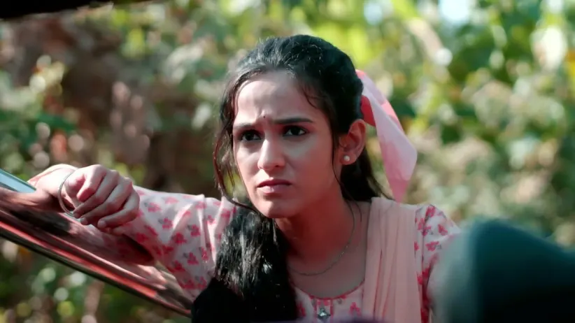 Gopinath Pretends to Help Munnu