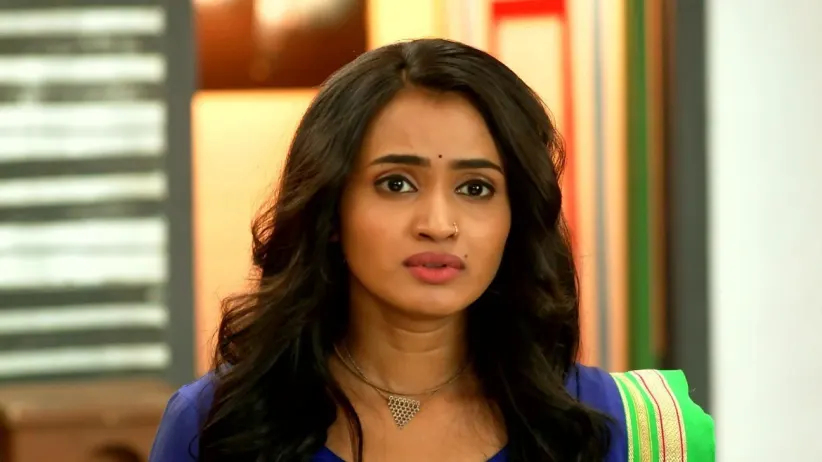 Veena Tells Her Decision to Prabhas