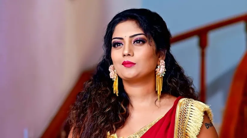 వైదేహిని ఆశీర్వదించడు దేవాన్ష్