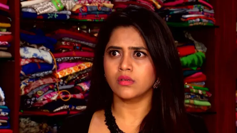 Tulasi Escapes from Roopa Srinvas