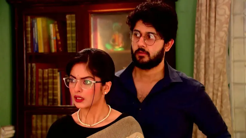 Payel Lures Jayeeta