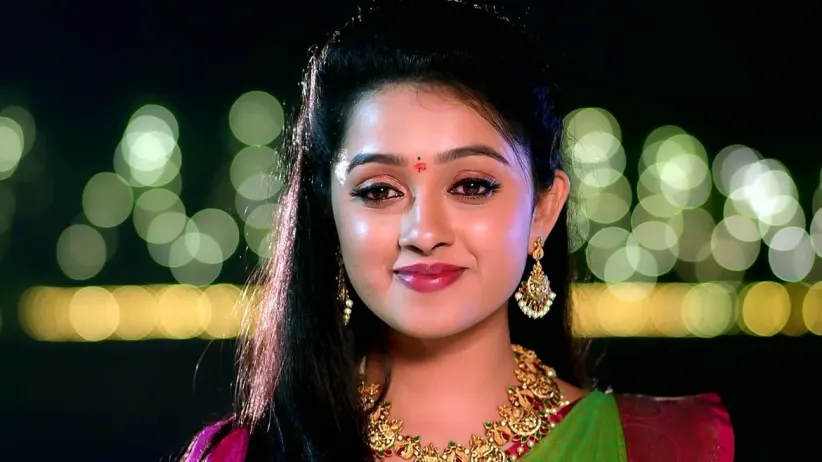Vedavathi Helps Avani