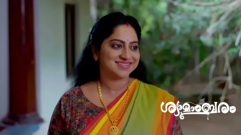 Maya Gives Money to Vasudevan
