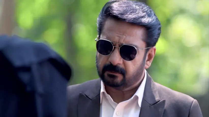 Ravi Varman Kills a Goon