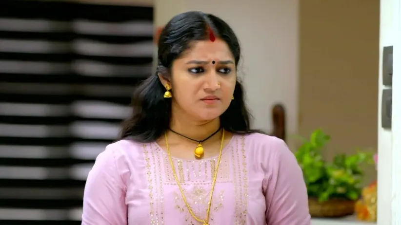 Sreelakshmi Learns of Rajalakshmi’s Deceit