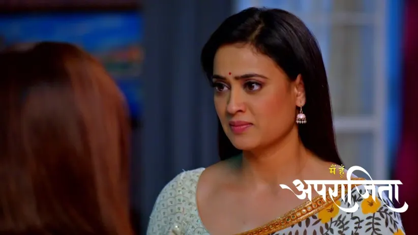 Mohini Tries to Use Chhavi in her Ploy