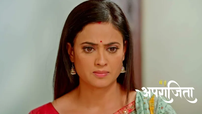 Mohini Gets Worried over the Syringe