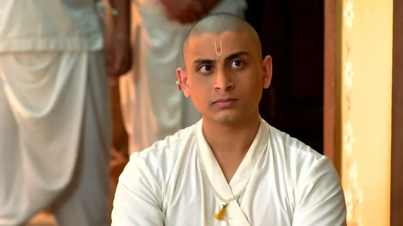 Raghunath argues with a Bureau's Officials