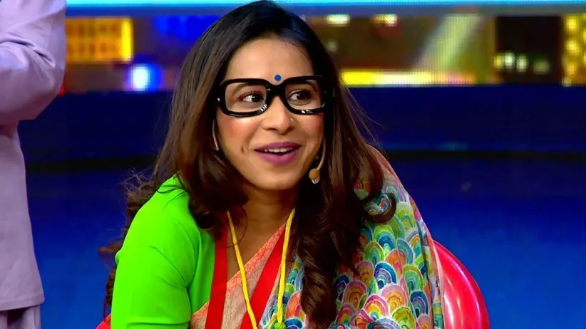 A Candid Chat with the Actors of Lavangi Mirchi