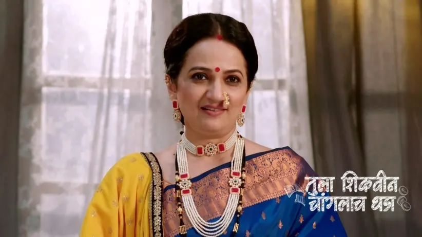 Akshara Sets Out to Apologise to Bhuvaneshwari