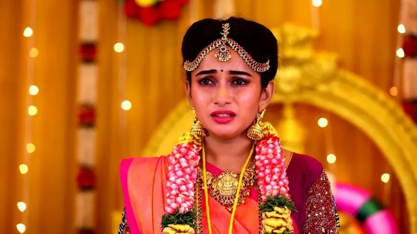 Kavya Severs Ties with Indira