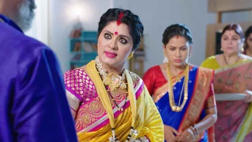 Preeti Bribes Nagamani