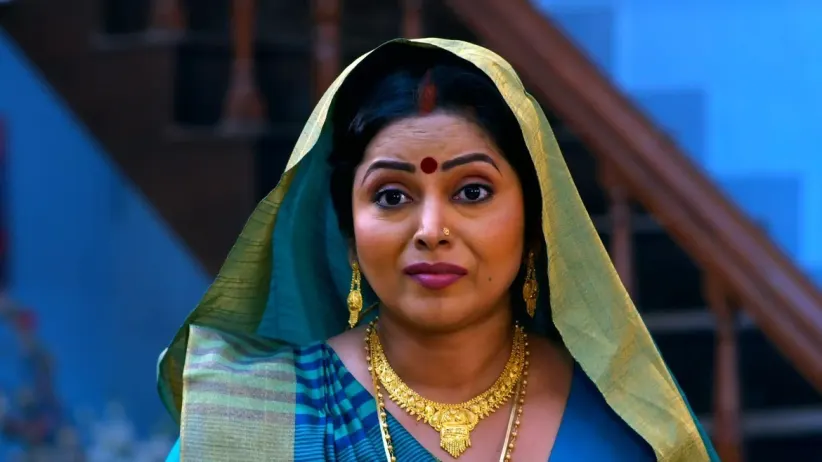 Keshav's Family Wants Meenakshi out of the House