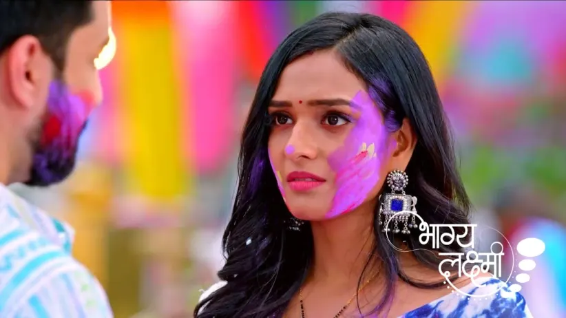 Rishi and Lakshmi Are Asked to Sing a Song