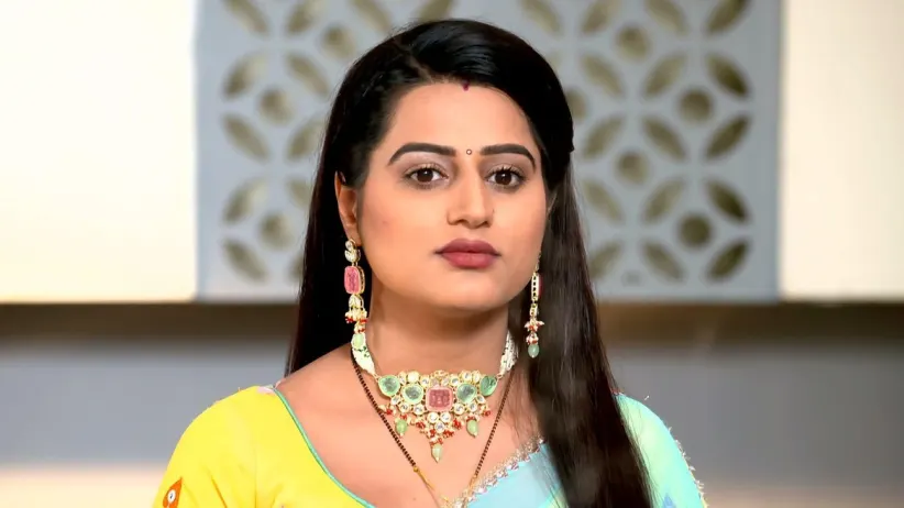 Nayan Warns Jasmine