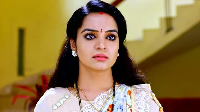 Ambika Speaks Ill of Vasundhara