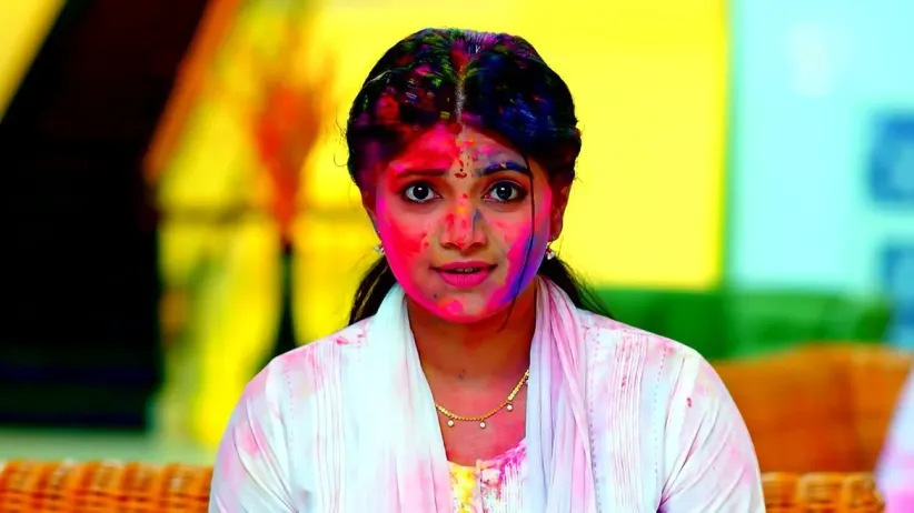 Vaidehi Questions Malavika