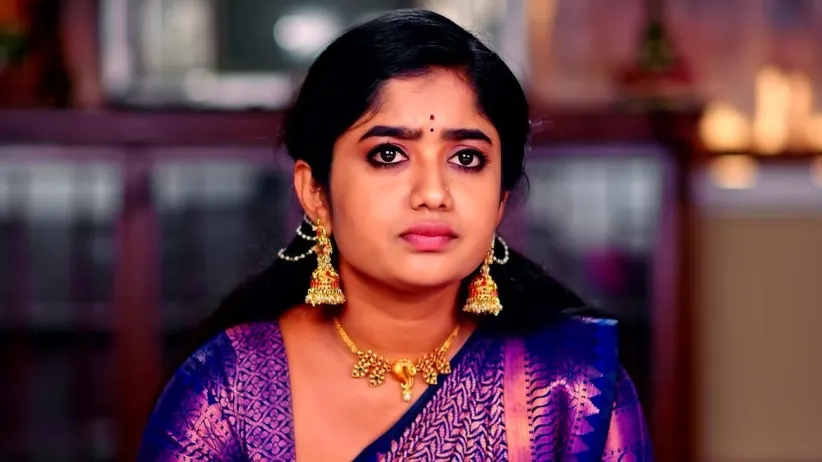 Padma Lashes Out at Aadhya